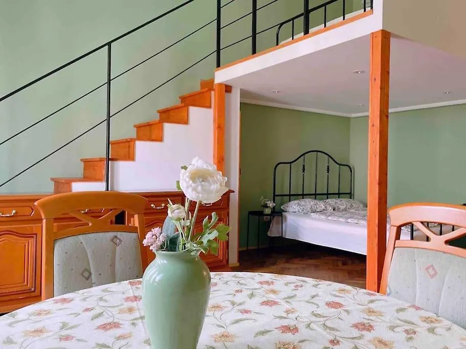 5 Downtown Vintage Apartment With Balcony Budapest Ungheria
