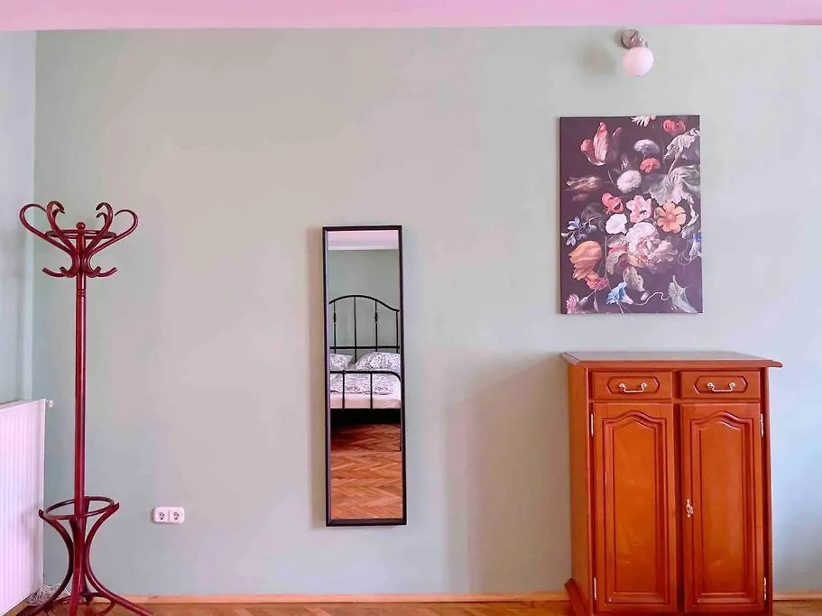 5 Downtown Vintage Apartment With Balcony Budapest